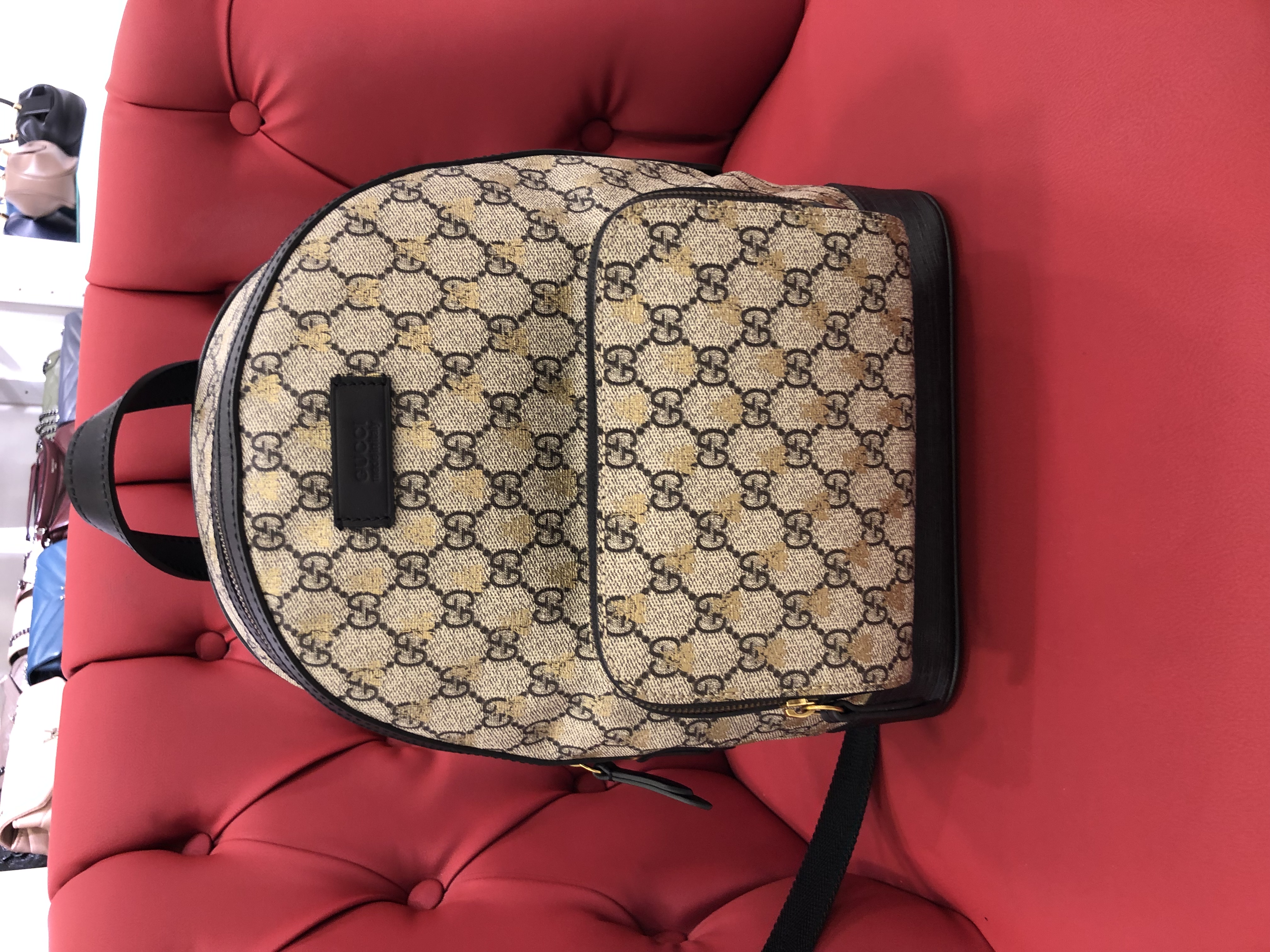 Gucci / GG supreme bees backpack – Rn Atelier Luxury Clothing, Bags ...